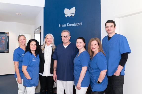 Praxisteam der Zahnarztpraxis Kamberci