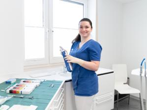 ZFA (m/w/d) für Prophylaxe und Stuhlassistenz